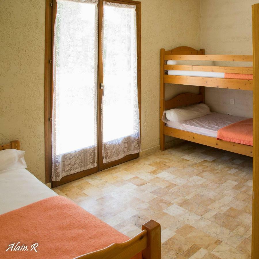Paradise Challets And Camping Hotel Sarrecave Ngoại thất bức ảnh